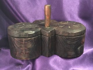 ANTIQUE/VTG HAND CARVED DECORATED WOOD FOLK ART (AFRICA?) 3 WAY SPICE BOX w/LID 5