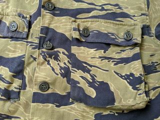 gold tiger stripe jacket / US RS / tiger camo / vietnam war era 4