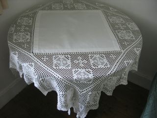 Vintage Tablecloth Linen Centre / Hand Made Deep Crochet Lace