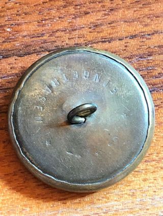 Antique metal Button eingetragen holly leaves 2