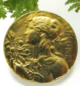 Lovely Vintage Gold Plated Art Nouveau Button W/ Woman C52