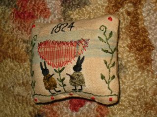 Primitive tiny Sampler Pillow 1824 TWO BLACK RABBITS Old feedsack - quilt Folk Art 2