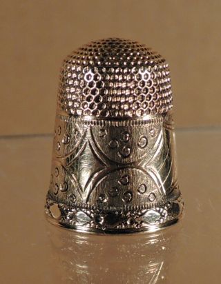 Antique 14 K Victorian Sewing Thimble