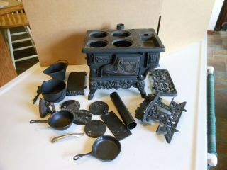 Vintage Crescent Cast Iron Stove Toy/Salesman ' s Sample with Accessories 3