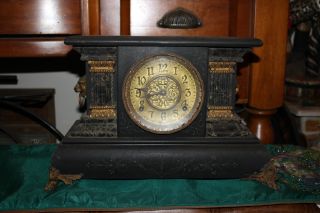 Antique E Ingraham Co.  Mantel Mantle Clock - Wood - Lion Heads - Pillars - Usa Made