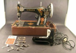 Antique Singer Model 15 Portable Sewing Machine With Case Decals Accessories