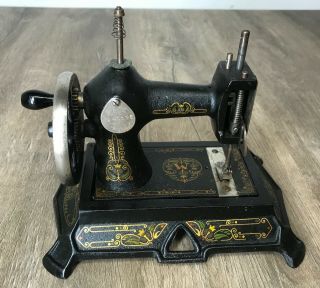 F W Muller 19 Child Sewing Machine Hand Crank Cast Iron Antique Made In Germany 3