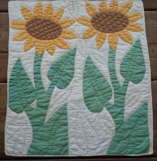 Mothers Day Vintage Applique Summer Sunflower Table Quilt 19x17 " Marie Webster