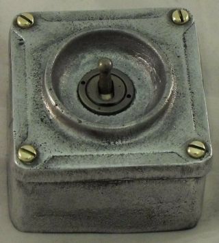 Cast Metal Vintage Industrial 1 Gang Light Switch - Bs En Approved