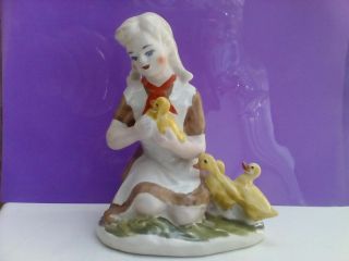 Russian Girl Pioneer Feeds Ducklings Ukrainian Russian Porcelain Figurine 9599u