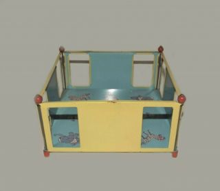 VINTAGE 1930 ' s J.  Chein & Co.  TIN DOLL FURNITURE Yellow & Blue BABY ' S PLAYPEN 4