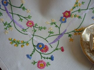 Linen Tablecloth Hand Embroidered Garland Of Flowers Bdr.