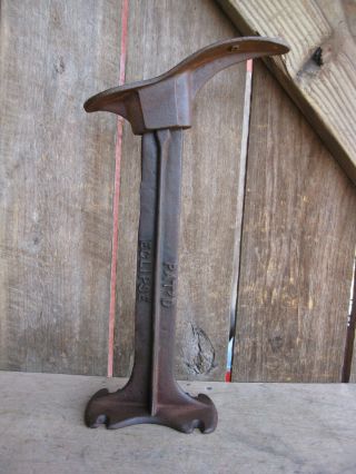 Vintage Primitive Cobblers Cast Iron Shoe Anvil