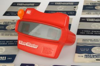 RED View - Master VIEWMASTER w/15 Assorted Reels - Good 3D Stereo Viewer 2