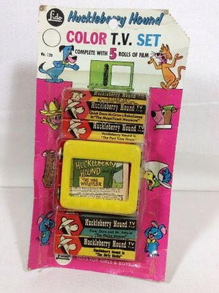 Vintage Huckleberry Hound Lido Toy Color Tv Set & 5 Rolls Of Film Pack