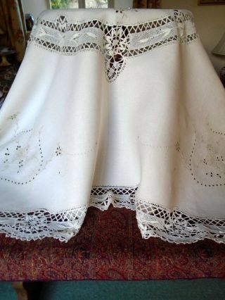 Exquisite Antique Irish Linen Tablecloth Bobbin Lace Hand Embroidery