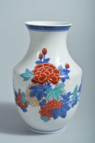 T5374: Japanese Arita - Ware Colored Porcelain Flower Pattern Flower Vase Ikebana