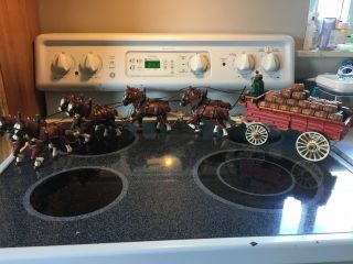 Vintage Cast Iron Budweiser Clydesdale Wagon Beer Wagon 2 - Guys 8 - Horses 34 - Barr