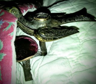 Vtg Metal Sewing Bird w/ Pin Cushion & Table Clamp,  bird ' s mouth holds fabric 3