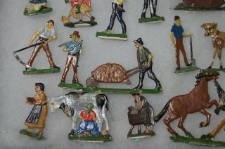 24 Piece Vintage German Hans Heinrich Zinnfiguren Farmer Scene Painted Tin Flats 3