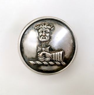 Fab Livery Button With A Man 