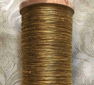 330g VERY LARGE WOODEN REEL VINTAGE FRENCH GOLD METAL THREAD 3. 2