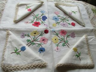 Vintage Hand Embroidered Linen Tablecloth,  4 Napkins - Pretty Floral 