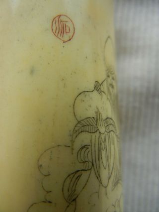chinese bone carved snuff bottle 3