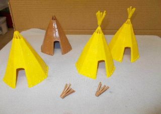 Marx Fort Apache,  Western Playsets Hard Plastic Tee Pees (4) Brown & Yellow Ones