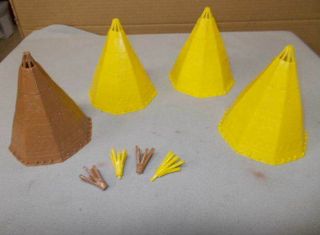 Marx Fort Apache,  Western Playsets Hard Plastic Tee Pees (4) Brown & Yellow Ones 4