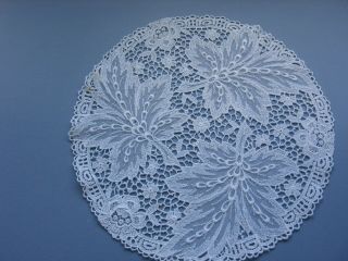 ANTIQUE SET OF 6 LACE DOILIES/TABLE MATS EARLY 1900 ' s 3