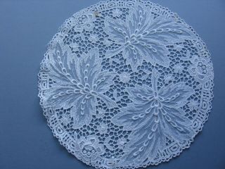 ANTIQUE SET OF 6 LACE DOILIES/TABLE MATS EARLY 1900 ' s 5