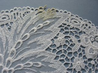 ANTIQUE SET OF 6 LACE DOILIES/TABLE MATS EARLY 1900 ' s 8