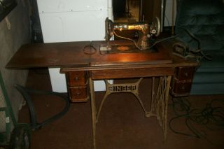 Antique Electric Singer Sewing Machine Red Eye Sreial G0533832 1910