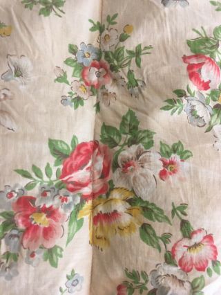 Cute Floral Vintage Eiderdown Quilt Bedcover Bright Colours Size small 2