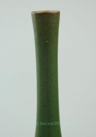 Antique Chinese hand - carved porcelain green glaze vase b02 2