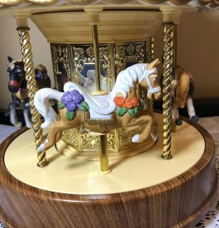 Waco Melody In Motion Victoria Park Carousel Hand Painted Porcelain 8