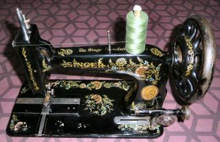 Antique Singer 48k treadle base sewing machine Ottoman carnation no hand crank 3