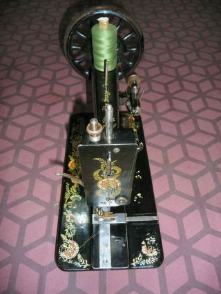 Antique Singer 48k treadle base sewing machine Ottoman carnation no hand crank 4