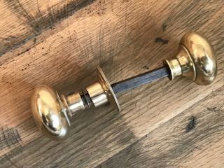 A Victorian Solid Brass Door Handles Knobs Back Plate Spindle Screws A5