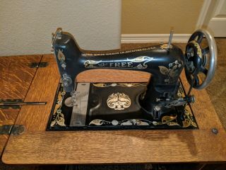 Antique Treadle Sewing Machine Co.  Rockford Ill.