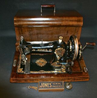 1910 Unbelievable Antique Jones Hand Crank Sewing Machine