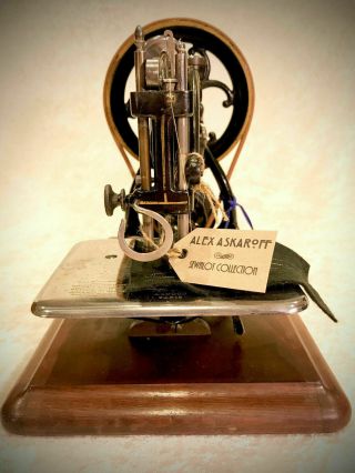 Antique Vintage Old Willcox & Gibbs Handcrank Sewing Machine,  Circa 1985