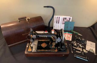 Vtg 1920’s Singer Electric Knee Crank Sewing Machine Model 128 Wood Case Manuals