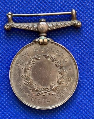Undated Victoria Zealand Medal 65th Foot 2nd Yorkshire North Riding Regiment 4