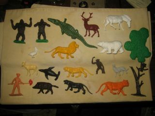 18 Dulcop Italy Zoo / Tarzan Vintage 1972 Unpainted Plastic Play Set Figures