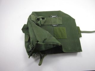 82 PATTERN GAS MASK POUCH C4 CANADIAN MILITARY CANADA 1982 WE ' 82 P - 82 WEBBING 2