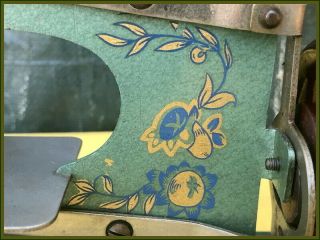 RARE ANTIQUE SCHURHOFF BLUE & GOLD FLOWERS TOY HAND CRANK SEWING MACHINE 4