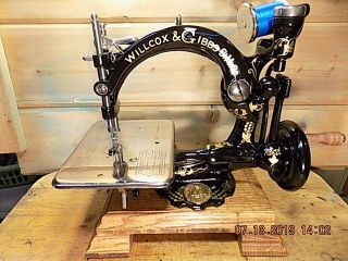 Antique Hand Crank Scallop Base Willcox Gibbs Sewing Machine.  Restored 1892