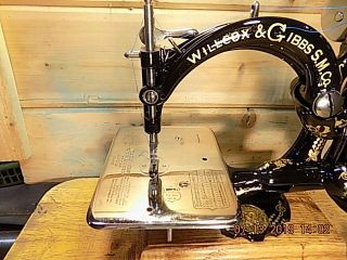 Antique Hand Crank Scallop base Willcox Gibbs sewing machine.  RESTORED 1892 5